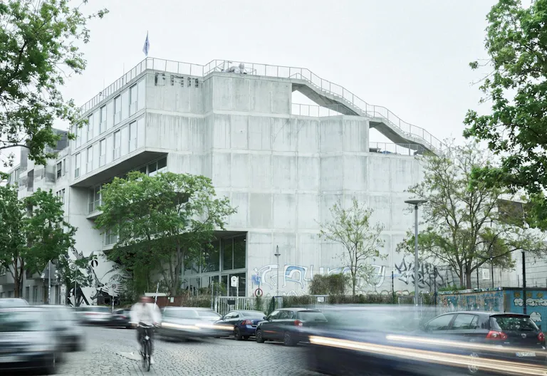 Brutalist Event & Retail Space with Rooftop and Garden - Image 2