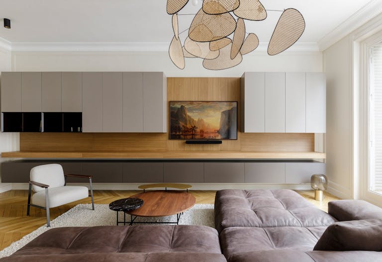 Luxury architecturally-designed Haussmannian apartment in Paris - Image 2