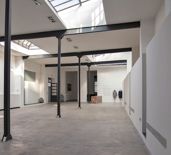 Unique industrial building located in the rapidly evolving Certosa District - Image 3