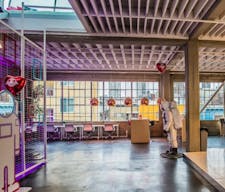 2-Levels Warehouse Venue for Events with Atrium - Image 5