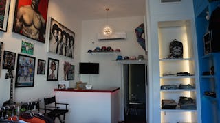 Beautiful boutique space in the heart of the Fairfax District - Image 6
