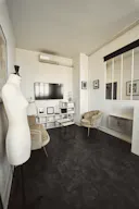 Studio photo, showroom - Image 5
