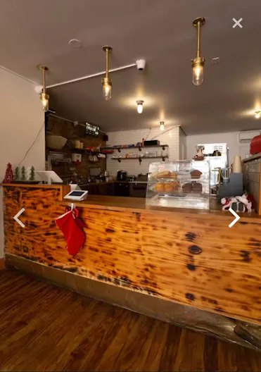 Cozy Cafe in the Heart of Harlem - Image 3