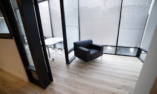 Prime Ground Floor Retail/Office/Creative/Event/Showroom Space in Old Town Pasadena - Image 2