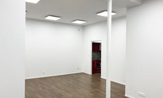 Gallery / Showroom space between Bastille and R�publique - Image 2