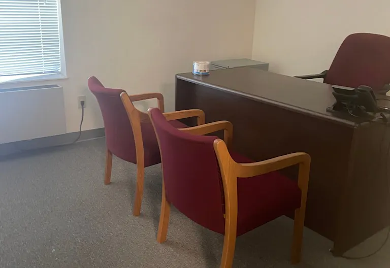 $350 Fully Furnished Office Space All Included $350! (Blue Ash) - Image 0