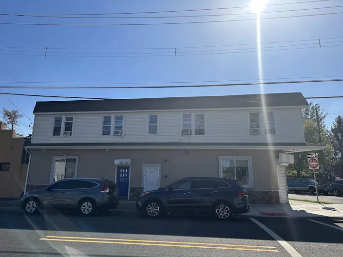 Gorgeous studio located in Essex County, NJ - Image 1
