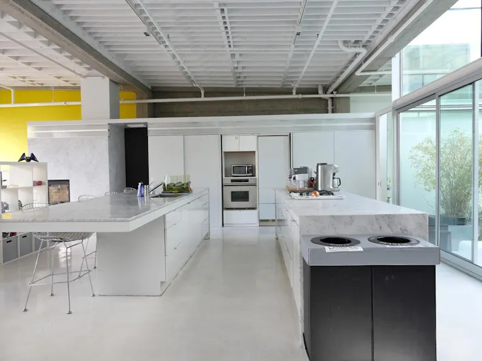 Sunny 2nd Level Industrial Warehouse: Loft Space - Image 1