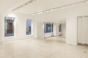 Rue de Turenne Corner Pop Up Boutique - Image 4