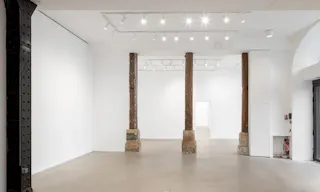 Superb Gallery with Volume - Le Marais - Ideal Showroom Fashion Week / Filming - Image 2