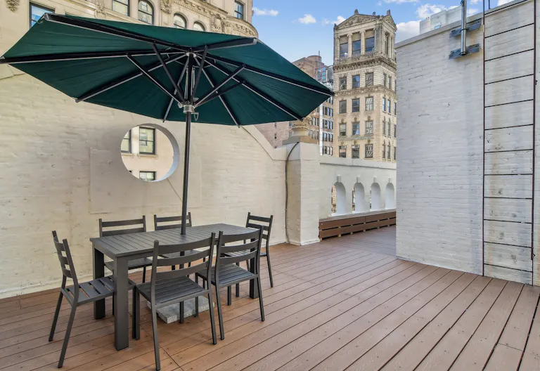 Stunning Rooftop - views of the iconic Empire State Building - Image 4