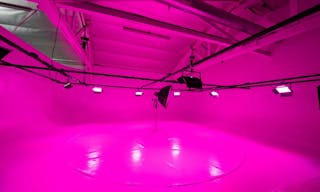 Olympic 3 - Large White Cyc Wall with Car Turntable - Image 7