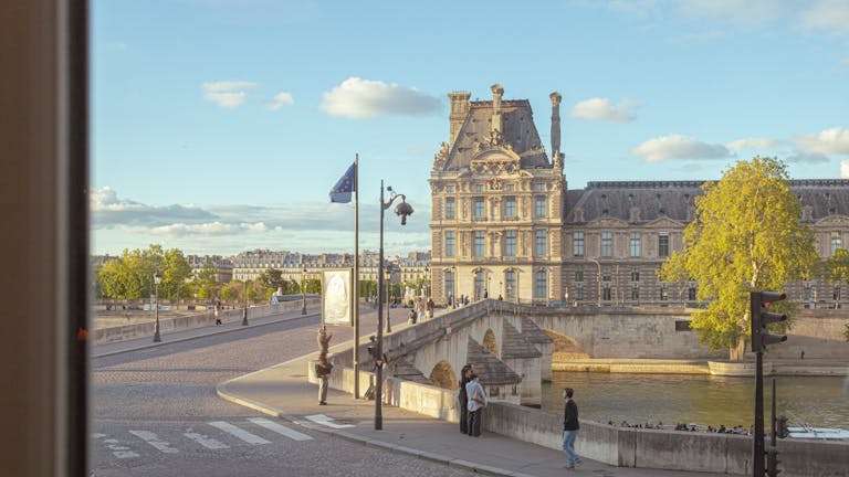 Unique appartement avec vue sur le Louvre - Image 1