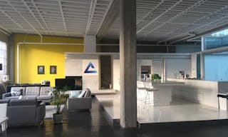 Sunny 2nd Level Industrial Warehouse: Loft Space - Image 4