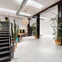 Raw Elegance: 300 sqm Industrial Open Space for Creative Projects, Showrooms and more.