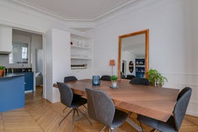 Bel appartement haussmannien avec balcon et vue tour Eiffel (max. 12 personnes) - Image 5