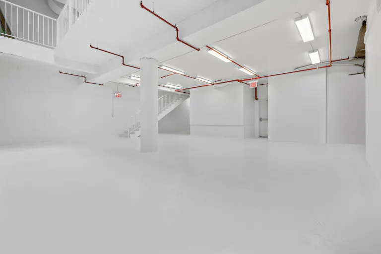 4,500 sq ft Two-Level All-White Storefront in Gramercy - Image 4