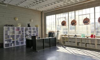 Sunny 2nd Level Industrial Warehouse: Loft Space - Image 5
