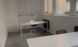 Showroom ''Espace polyvalent'' Paris 10eme arrondissement - Image 4