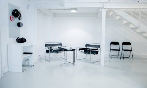 Un espace spacieux, lumineux et urbain, idéal pour des showroom, pop-up ou des expositions. - Image 0