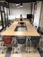 Huge & Cozy Conference Room in Miami - Image 2