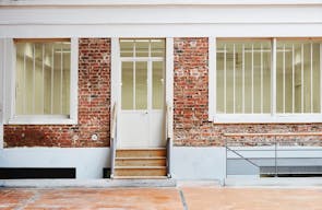 Unique Hybrid Space in Paris - Image 9