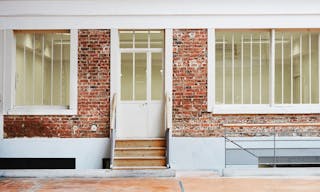 Unique Hybrid Space in Paris - Image 9