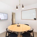 Salle de r�union 4 personnes (MT010/11/13)