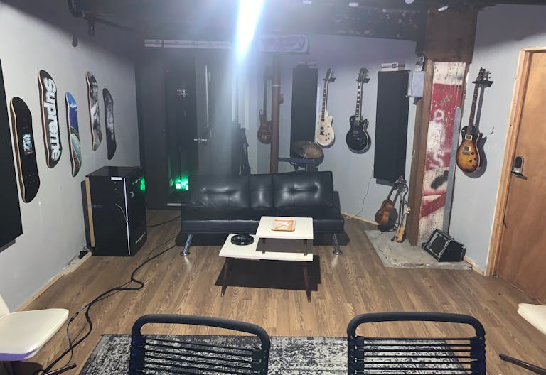 Music Recording Studio/ Rehearsals / Event Space in Greenpoint - Image 3