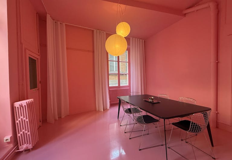🌸 Appartement Rose — Paris 1er | 4,5m sous plafond | 100m du Pont-Neuf - Image 1