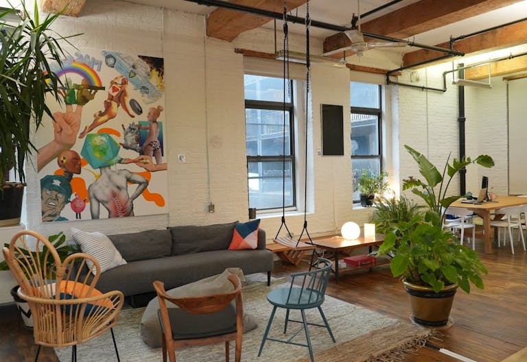 Cozy Williamsburg Event Space & Photo Studio - Image 4