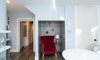 Stunning Art Deco Suite - Image 10