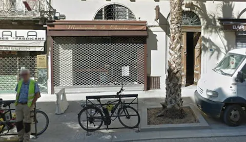 Boutique Shop Busy Area - Montpellier Ecusson District - Image 0