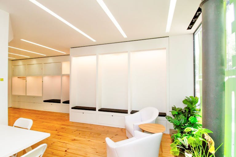 Minimalist Space in Downtown Manhattan - 800 square foot space in the Bowery - Image 2