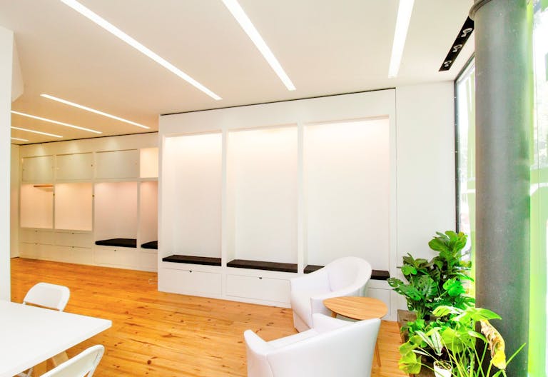 Minimalist Space in Downtown Manhattan - 800 square foot space in the Bowery - Image 2