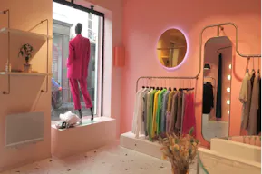 Charming Boutique in Le Marais - Image 2