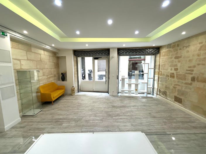 Pop Up Store en plein coeur du centre historique de Bordeaux - Image 1