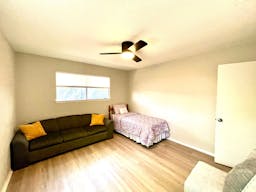 Lovely Central Austin Duplex! - Image 11