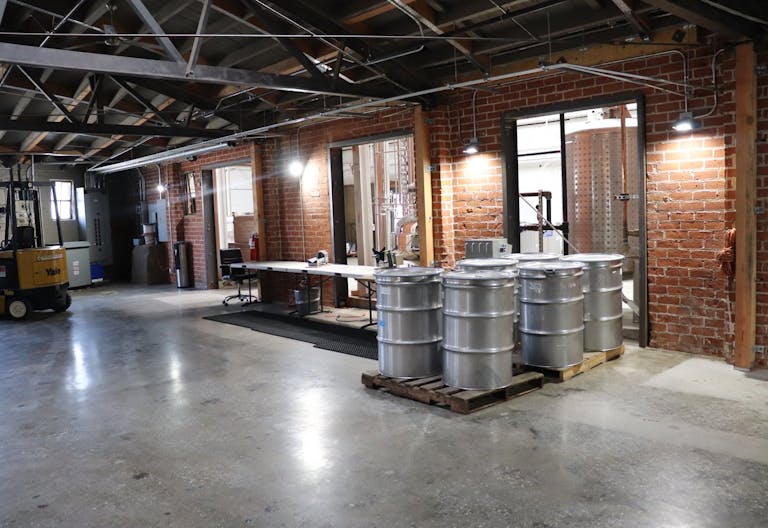 Old school Warehouse with exposed bow truss ceilings - Image 4