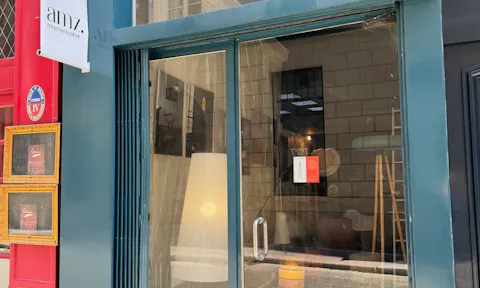 Boutique in the heart of Saint-Germain-des-Pr�s - Image 0