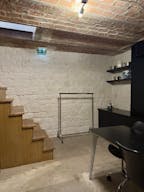 Espace Créatif Atelier-Galerie - Pop-up Lumineux avec Vitrine - Image 9