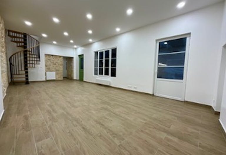 Spectaculaire Espace Éphémère à Paris - Image 4