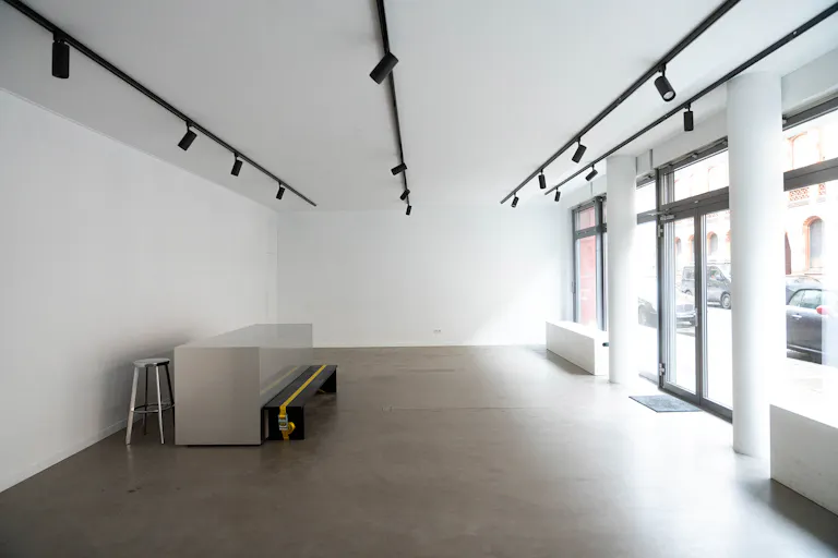 Trendy Pop Up Space in Berlin's Vibrant City Center - Image 1