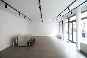 Trendy Pop Up Space in Berlin's Vibrant City Center - Image 1