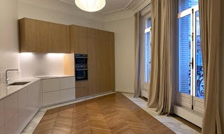 Showroom 75116 Paris - Image 6