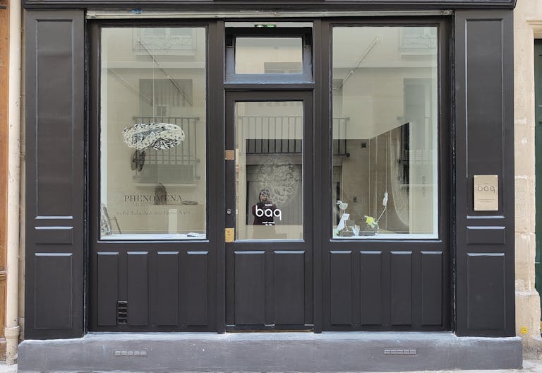 Efficient Art Gallery rue Beautreillis, Marais - Image 1