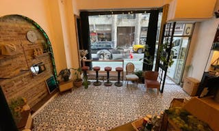 Our vintage oasis in the heart of the city - Image 2