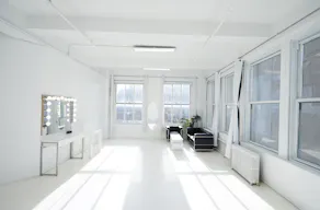 22C  Affordable Showroom Pop up Rental Space in Manhattan - Image 1