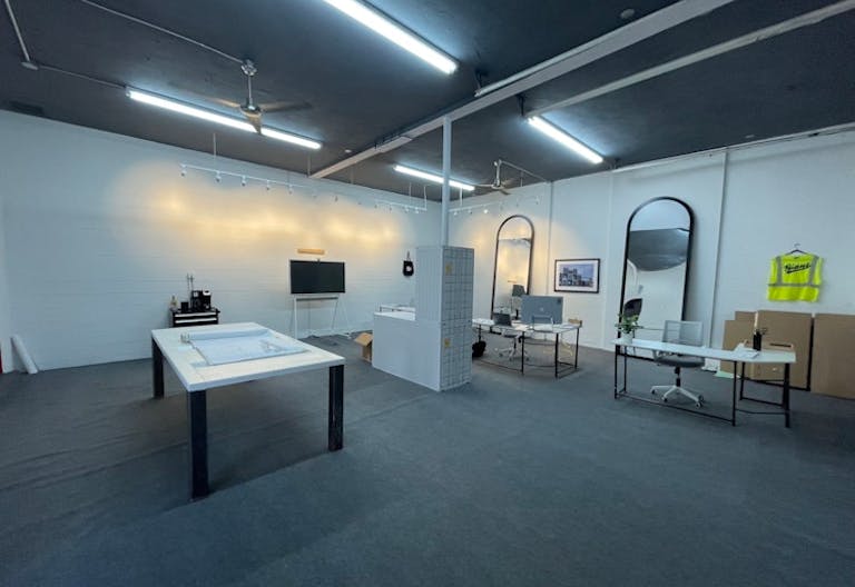 Giant Containers Miami - Image 1