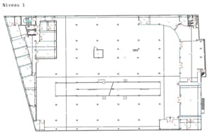 Former Garage with Rooftop - Image 10